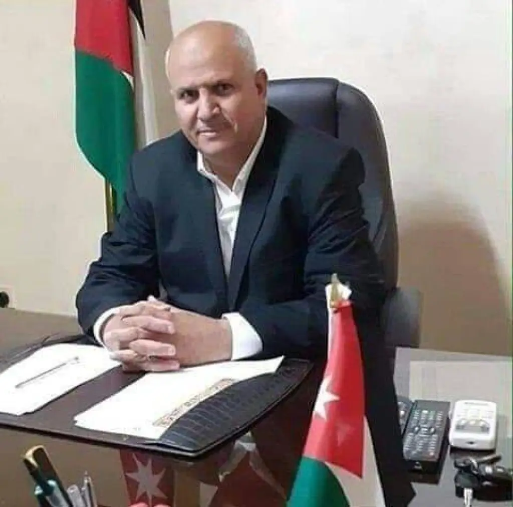 القلعة نيوز تعزي بوفاة متصرف البترا منصور العلاوين