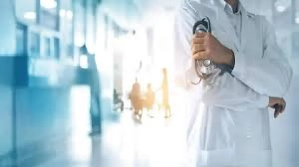 الأردن.. الأطباء تحذر من بطالة متزايدة وفرص تخصص محدودة