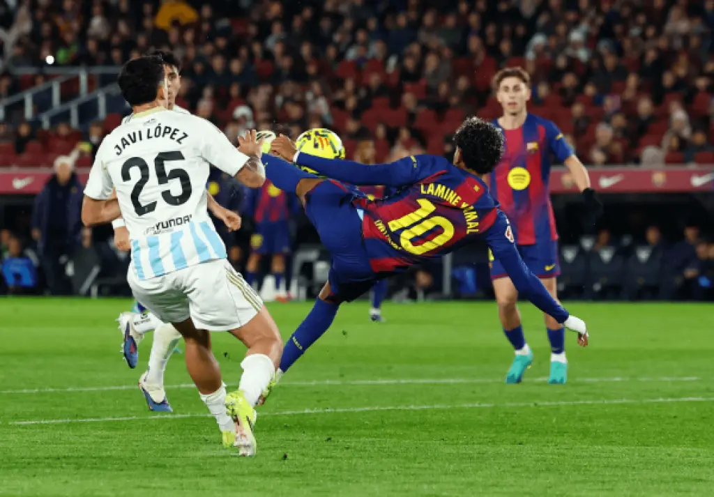 برشلونة يدك شباك ريال أوفييدو بثلاثية ويستعيد صدارة الدوري