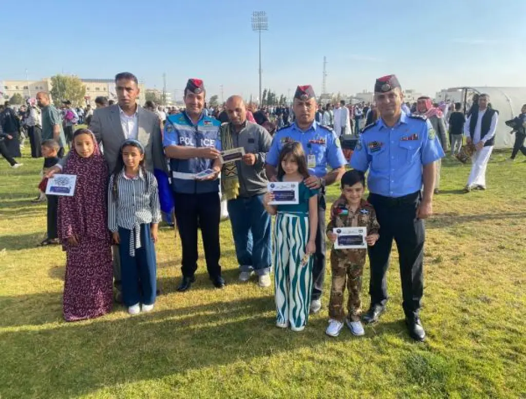 نشامى الأمن العام يشاركون المواطنين صلاة عيد الأضحى