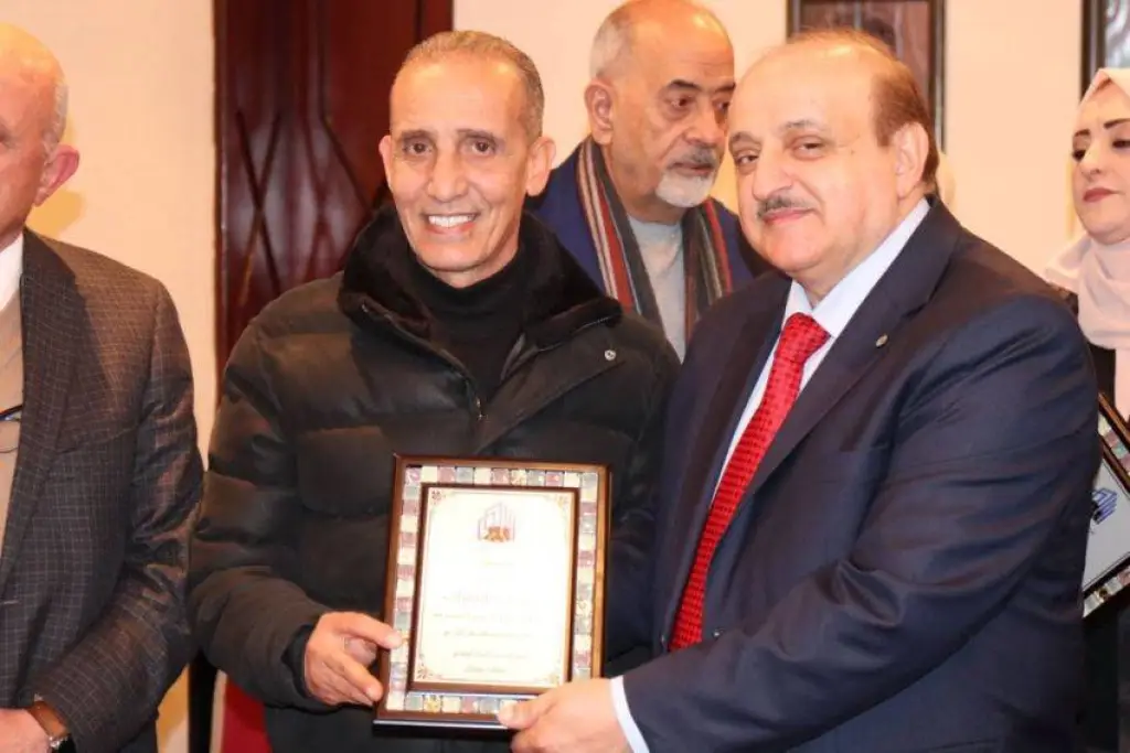 هذا ماقاله الفنان حسين طبيشات خلال حفل التكريم في حزب البناء الوطني .