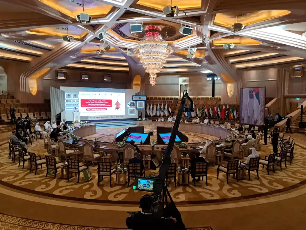 برعاية سمو الشيخ منصور بن زايد آل نهيان  انطلاق أعمال المؤتمر الدولي الثامن لنخيل التمر 2026 بمشاركة نخبة العلماء والخبراء من مختلف دول العالم أبحاث متقدمة في الذكاء الاصطناعي والاستدامة ومكافحة سوسة 